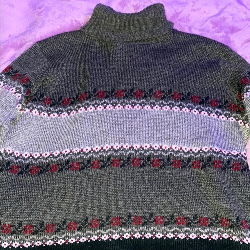 cropped christmas sweater